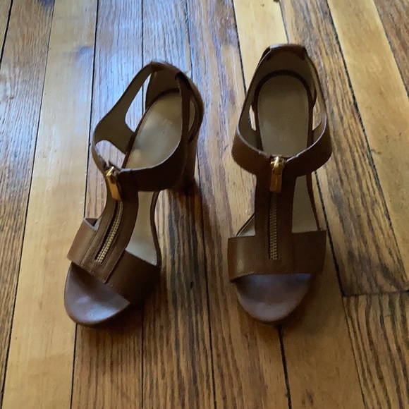Michael Kors Berkeley sandal pumps - Picture 2 of 3